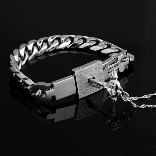 Black Plated Titanium Steel Matching Couple Heart Lock Bracelet and Key Pendant Necklace for Men Women Sn300, Adult Unisex, Size: One Size
