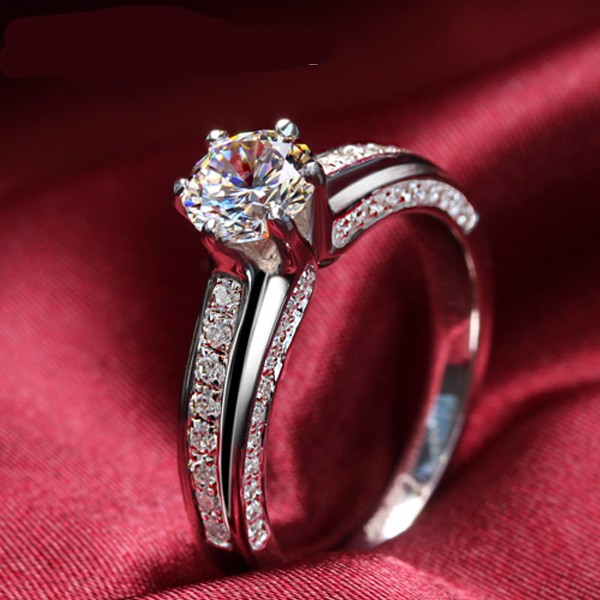 Celebrity engagement ring photos | Gallery | Wonderwall.com