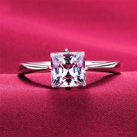 1.0CT Princess Cut Cubic Zirconia Engagement Ring for Women with 