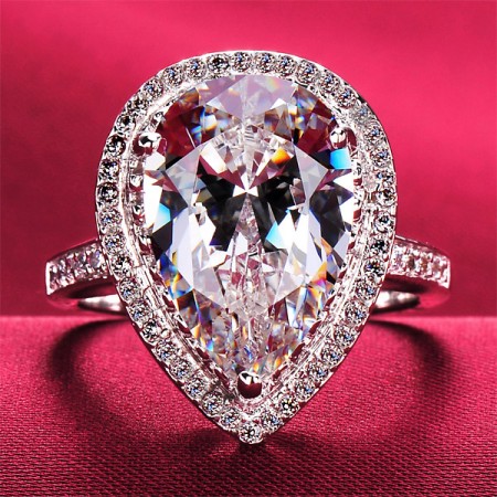 5.0 Carat Simulated Diamond Engagement/Wedding/Promise Ring For Her