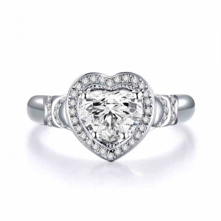 18K White Gold Heart-Shaped Diamond Luxury Group Inlay Engagement Ring