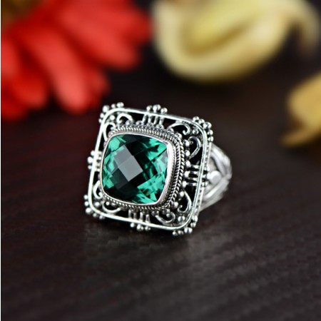 Noble Domineering S925 Sterling Silver Inlaid Stone Carved Hollow Big Ring