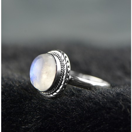 Romantic Aesthetic 925 Sterling Silver Inlaid Natural Moonstone Ring
