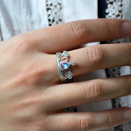 Majesta Crown Wedding Ring – Leah Hollrock