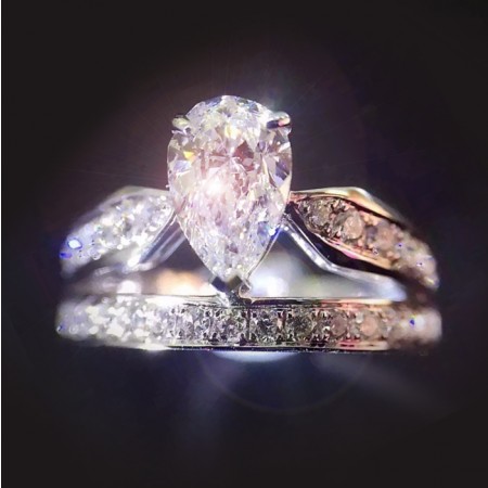 Classic Style Luxury Double Set Crown Ring With Pear Shape Cz