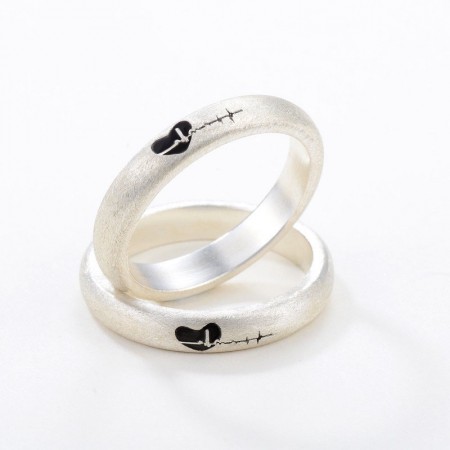Simple Low-Key S925 Silver Creative Personality Heartbeat Couple Rings