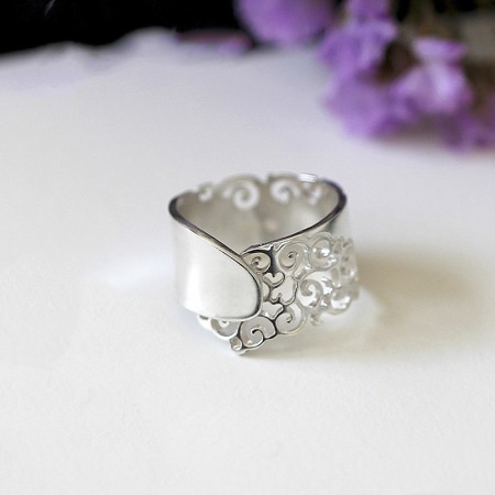 Original Design Retro Carved Hollow S990 Silver Woman's Ring