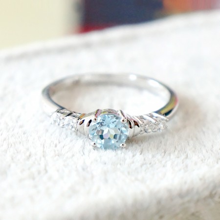 Pure Natural Aquamarine 925 Silver Platinum Engagement Ring