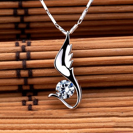 Charming Wing Shape 925 Sterling Silver NSCD Diamond Women's Necklace